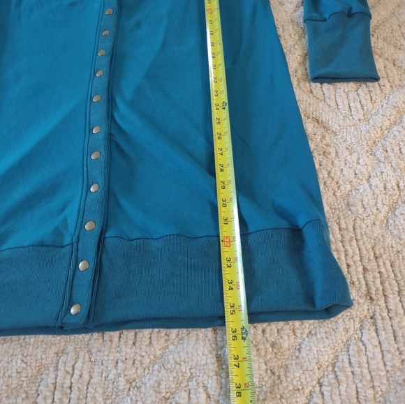 Long Cardigan - Snap Closure - Picture 8 of 13